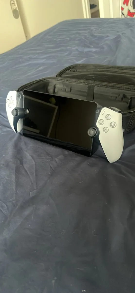 PlayStation portal remote  player - Image 1
