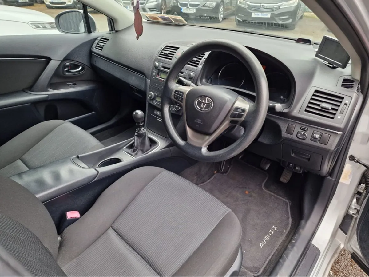 Toyota Avensis NG 2.0 D-4d Terra 4DR New Model Lo - Image 4