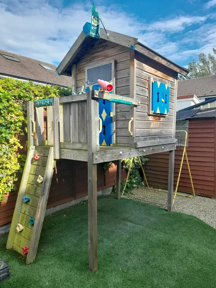 FREE Jungle Gym Garden Playhouse. - Image 2