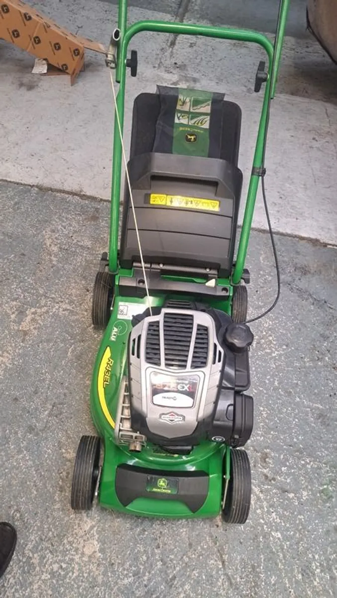 John Deere Lawnower R43 - Image 3