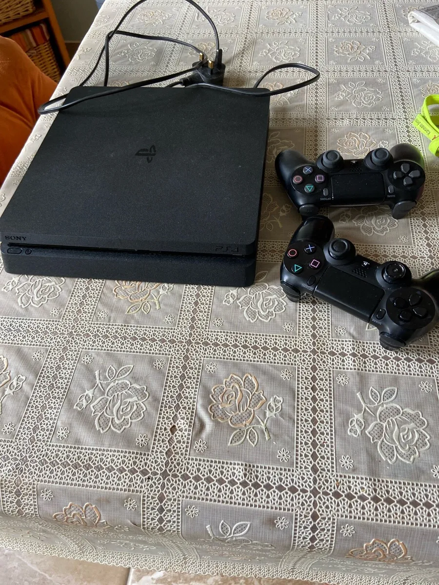 PlayStation.   4
