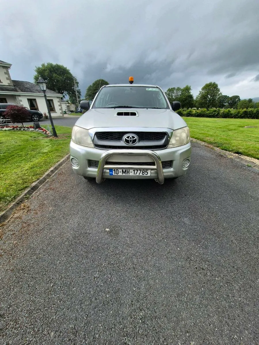 Toyota Hilux - Image 3