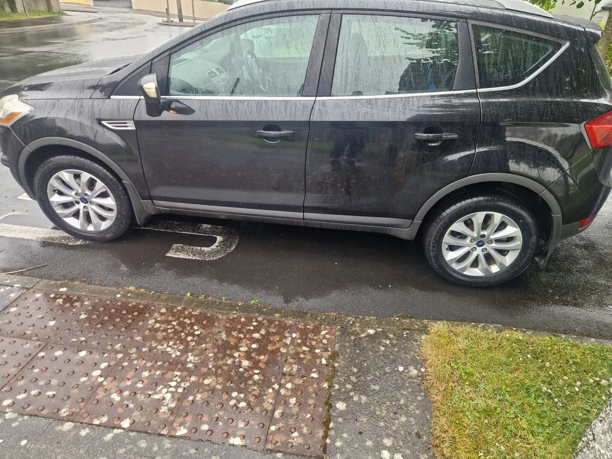 Ford Kuga 4X4 - Image 3