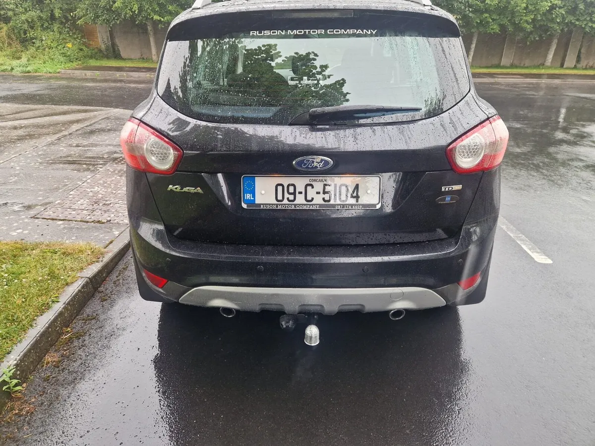 Ford Kuga 4X4 - Image 4