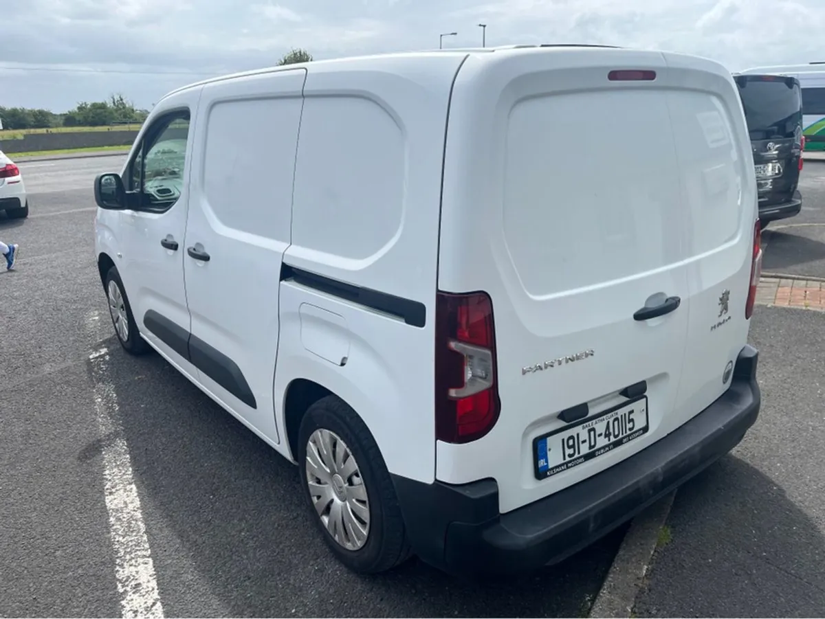 Peugeot Partner Active 1.6 Bluehdi 75 650KG 2DR - Image 2