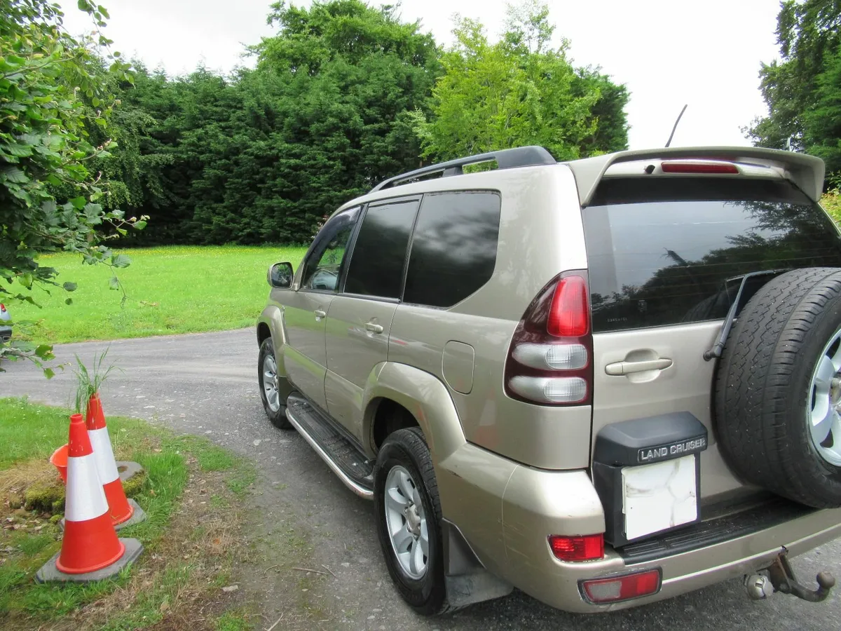 Toyota Landcruiser  2003 - Image 2