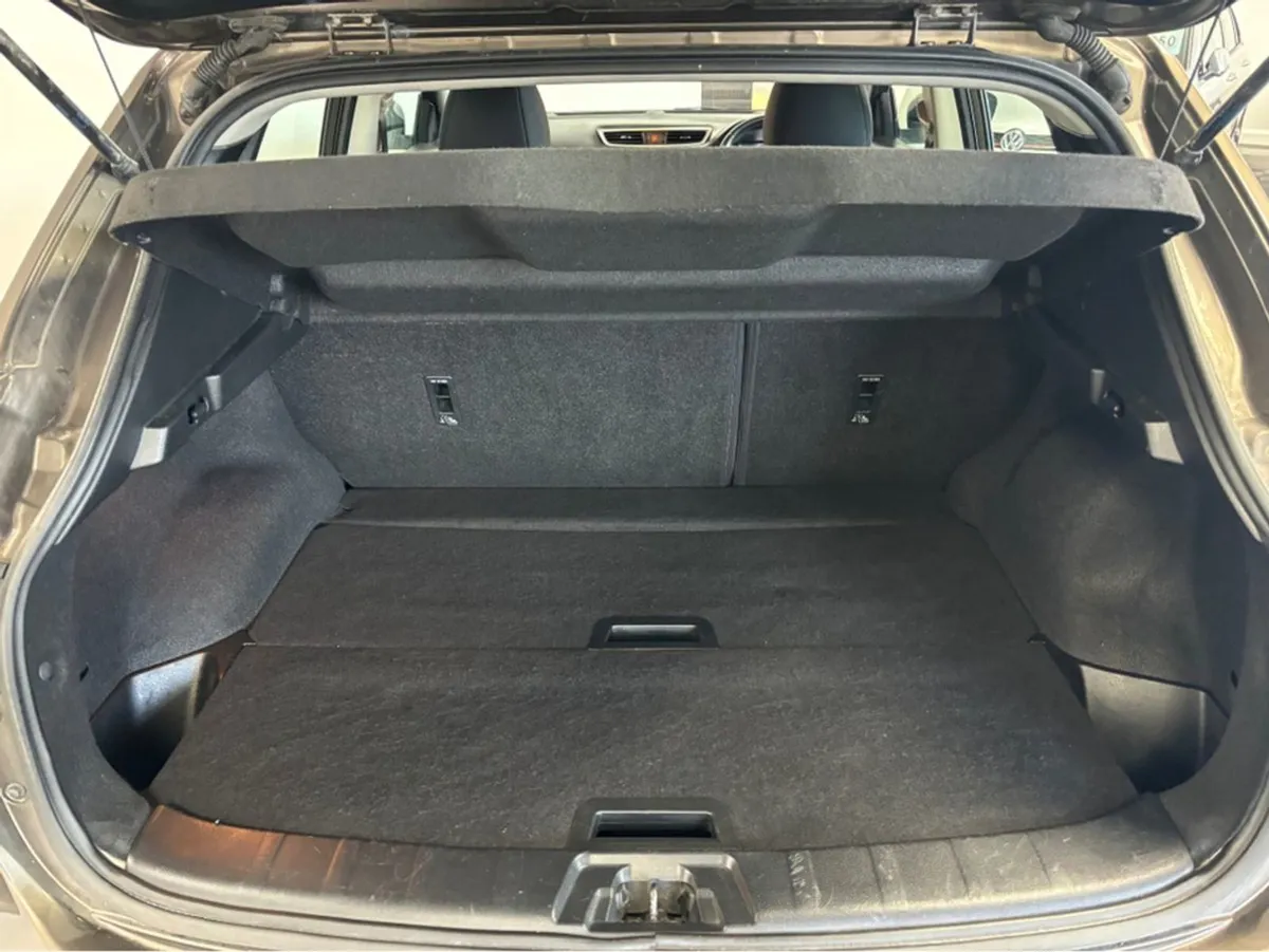 Nissan QASHQAI Nissan Qashqai 1.5 DSL SV 4DR - Image 2