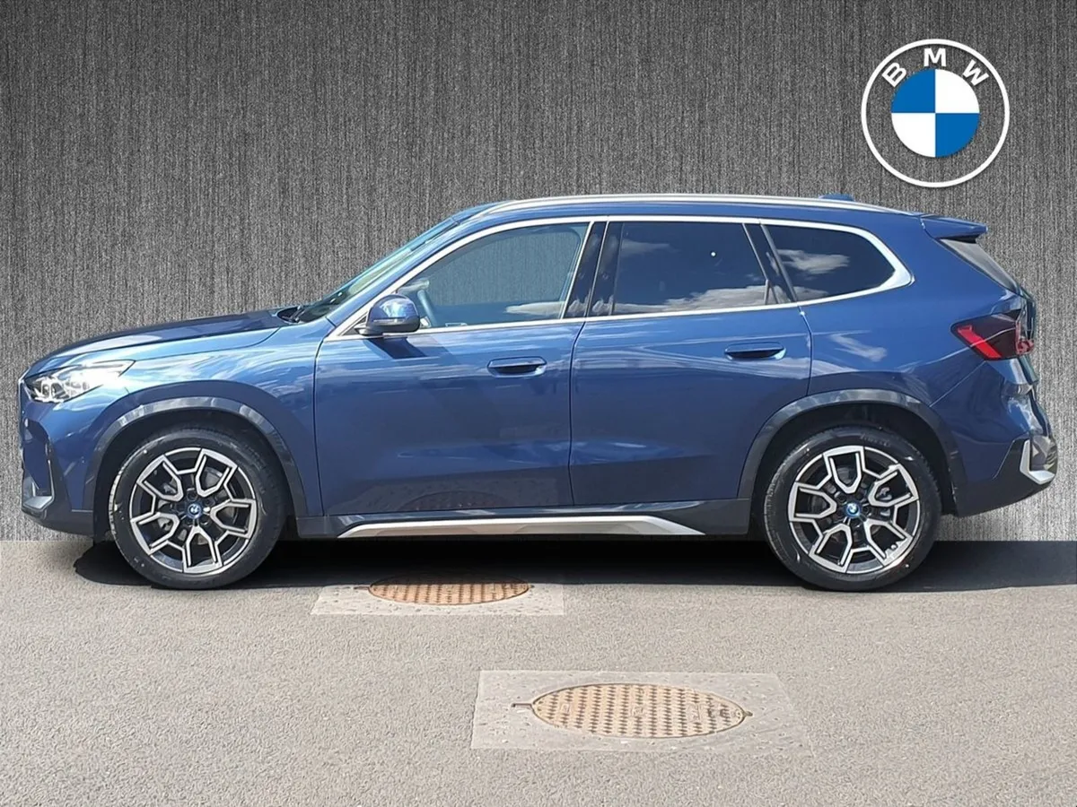 BMW iX1 Edrive20 Xline - Image 4