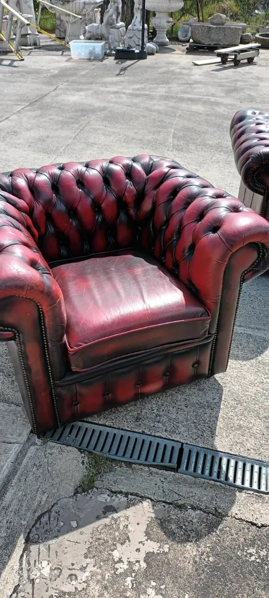 ANTIQUE FURNITURE AND COLLECTABLES - Image 3