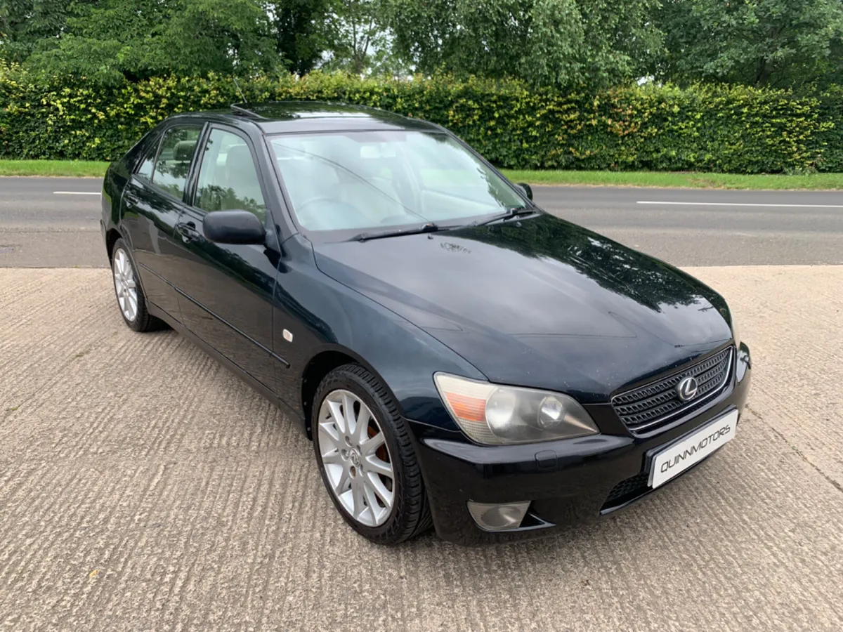 2004 LEXUS IS200 SE | SUNROOF | LEATHER - Image 1