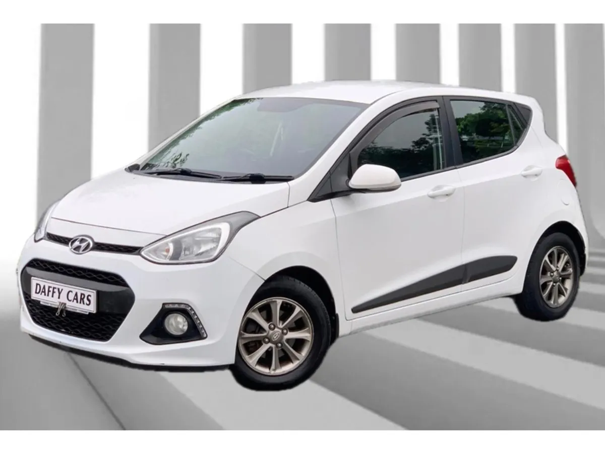 Hyundai i10 Deluxe 4DR - Image 1