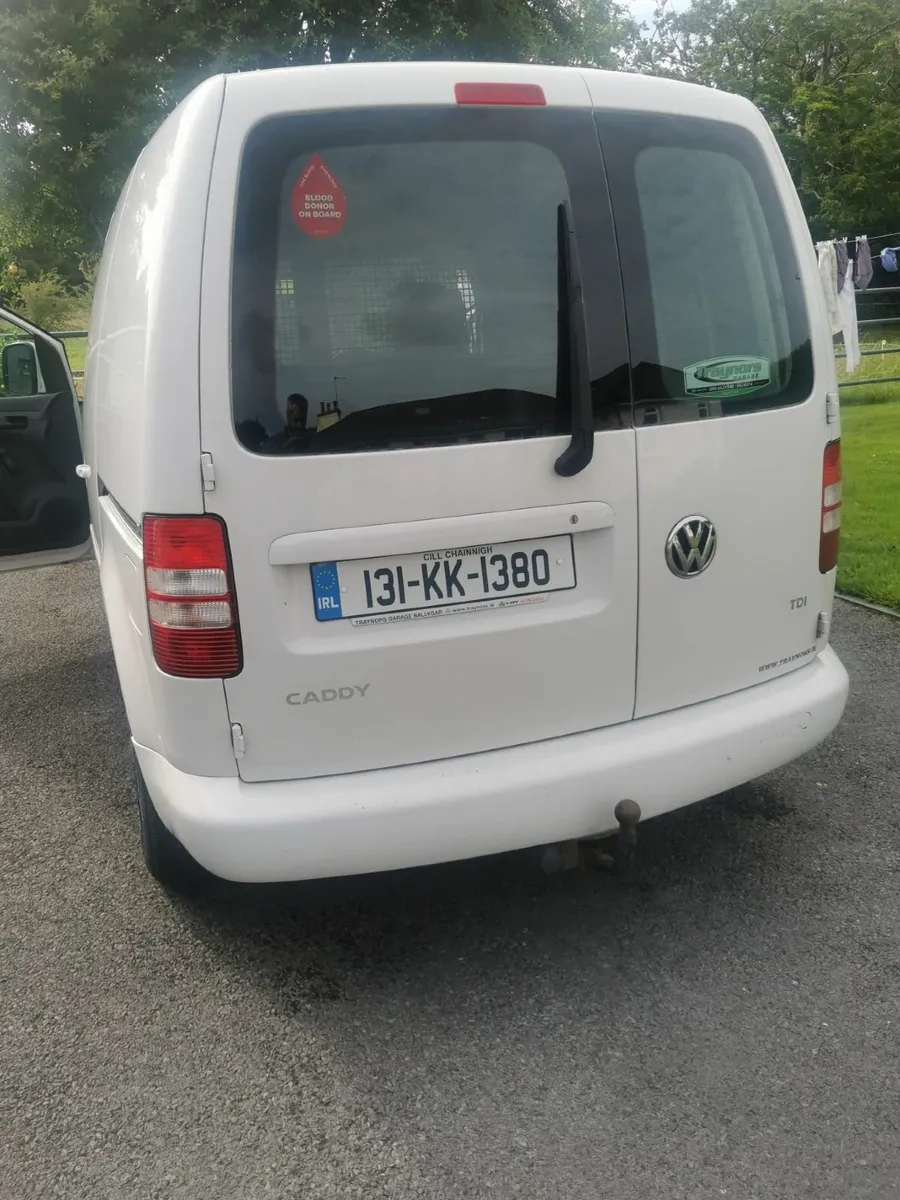 Volkswagen Caddy 2013 - Image 2