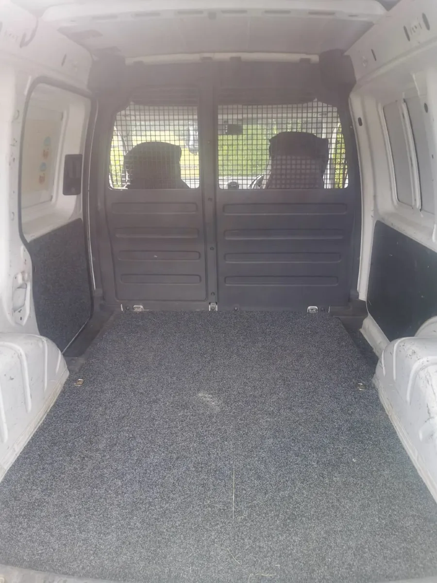 Volkswagen Caddy 2013 - Image 4