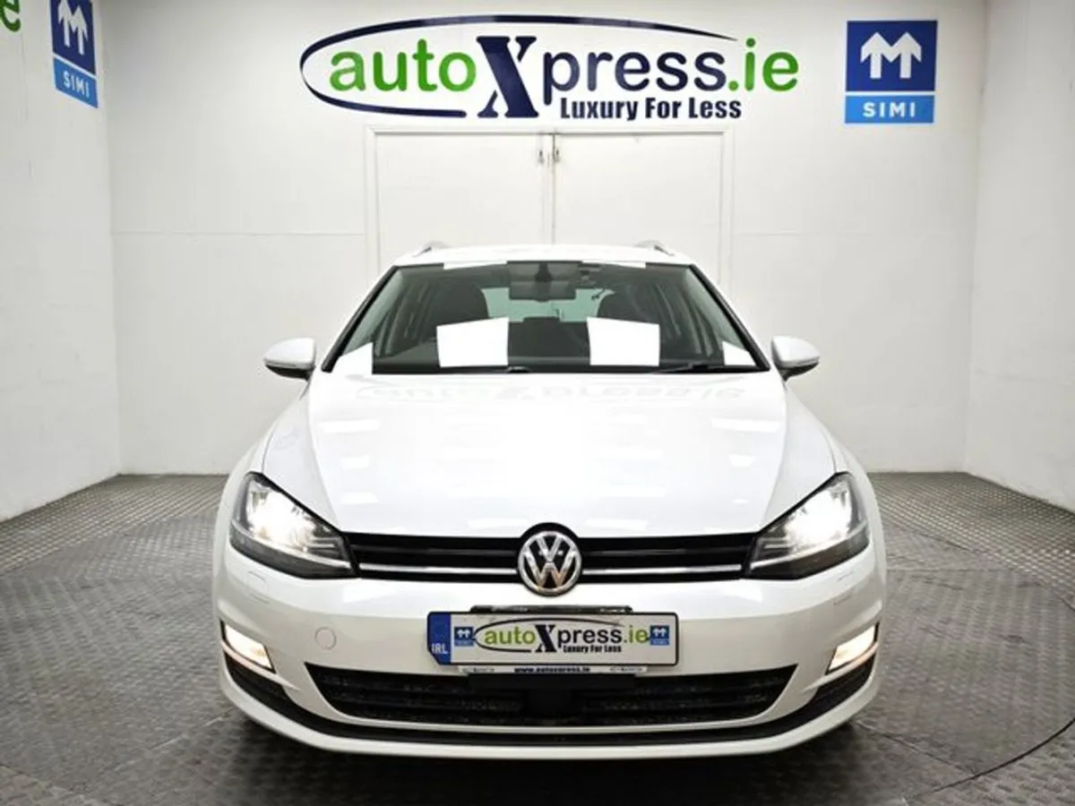 Volkswagen Golf 1.2 TSI Estate Anniversary Editio - Image 3