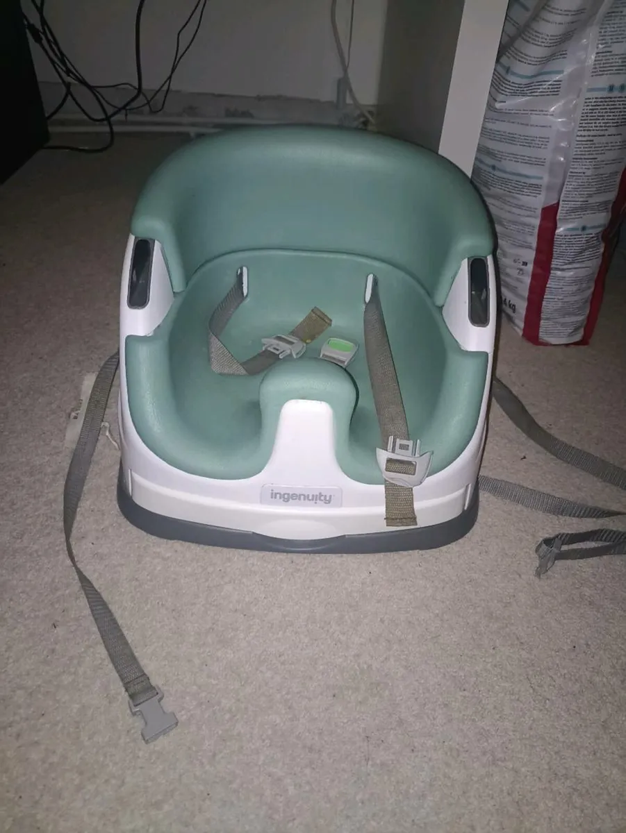 Child booster seat