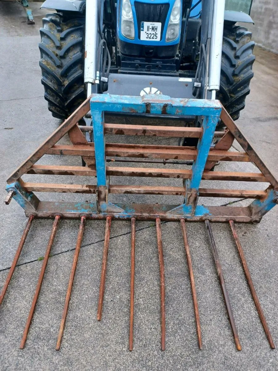7ft front loader dung forks - Image 1