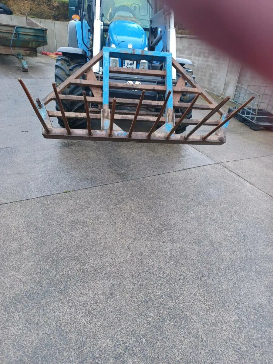 7ft front loader dung forks - Image 4