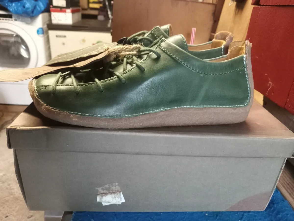 Shoes - Image 4