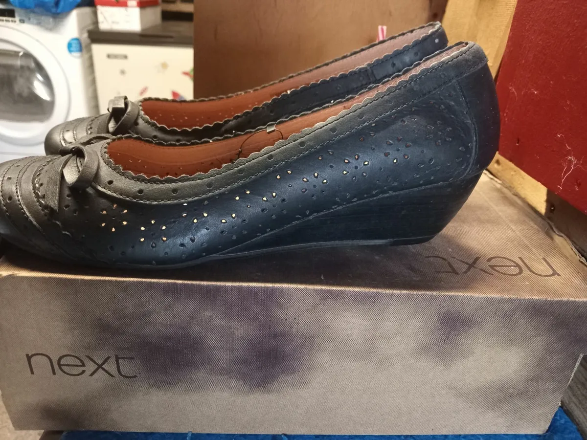 Shoes - Image 4