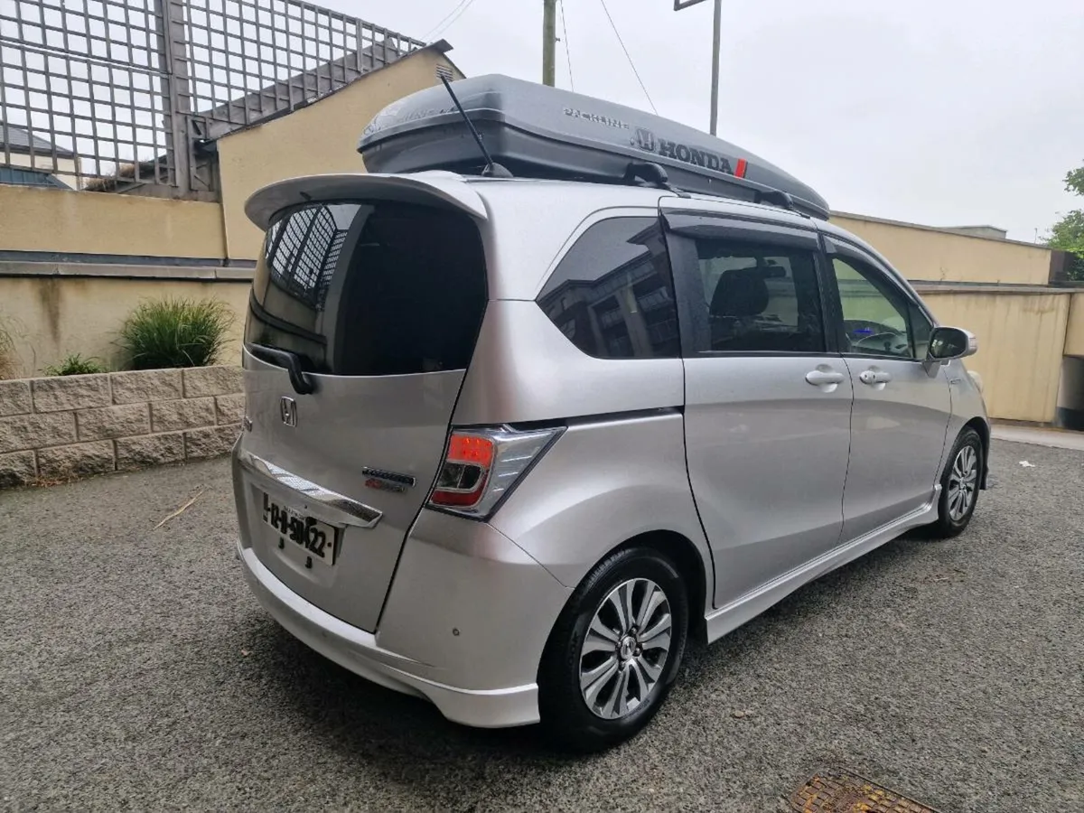 Honda Freed 1.5 Hybrid - Image 3