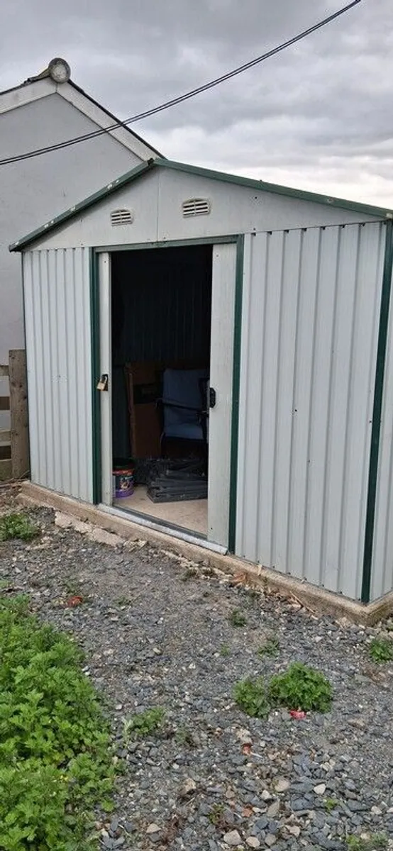garden shed - Image 1