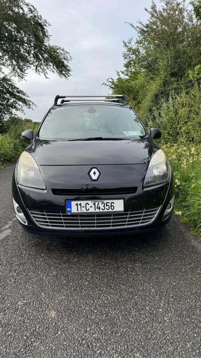 Renault Grand Scenic - Image 2