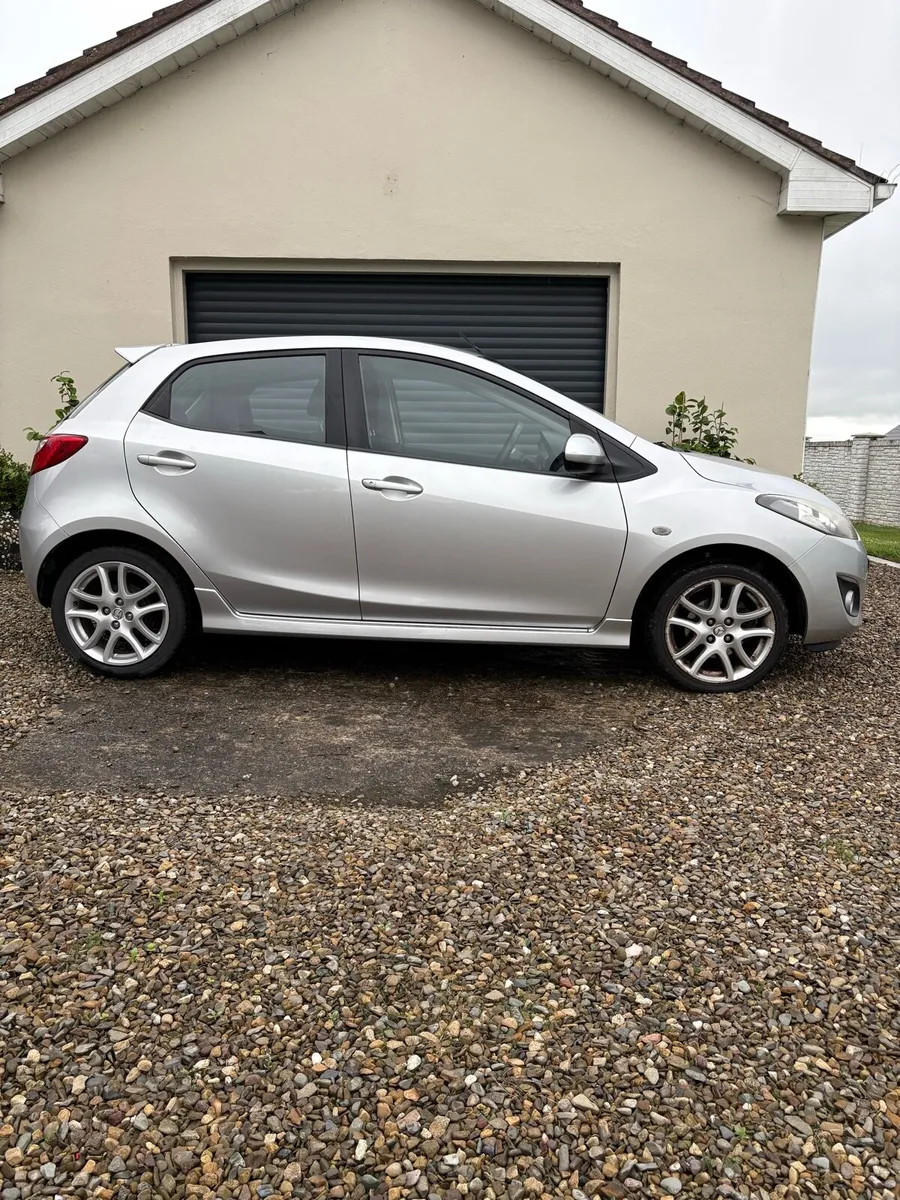 Mazda 2 - Image 3