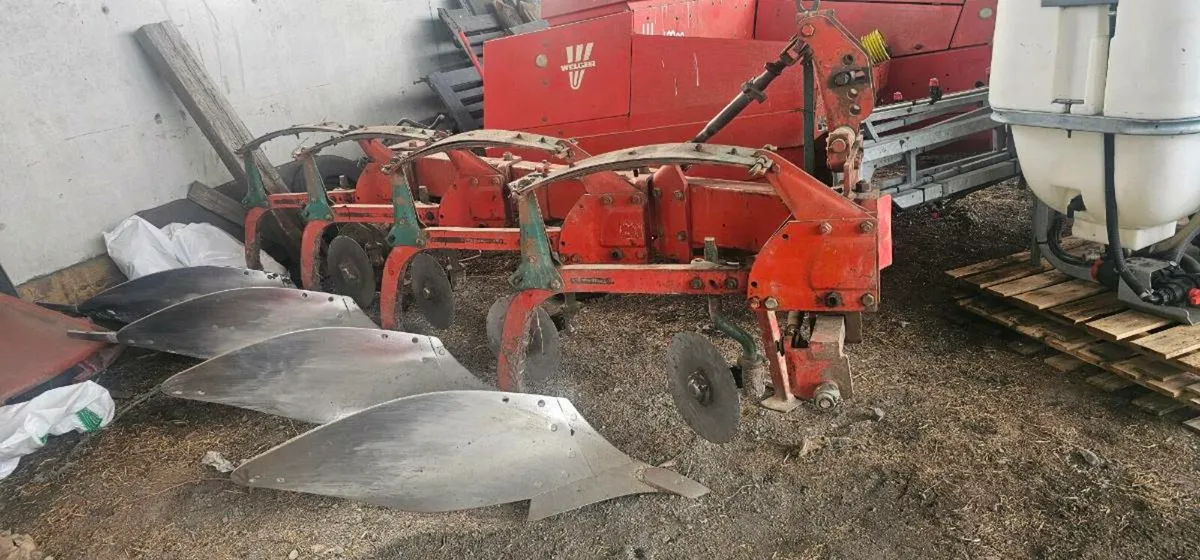 Kverneland ab85 plough - Image 3