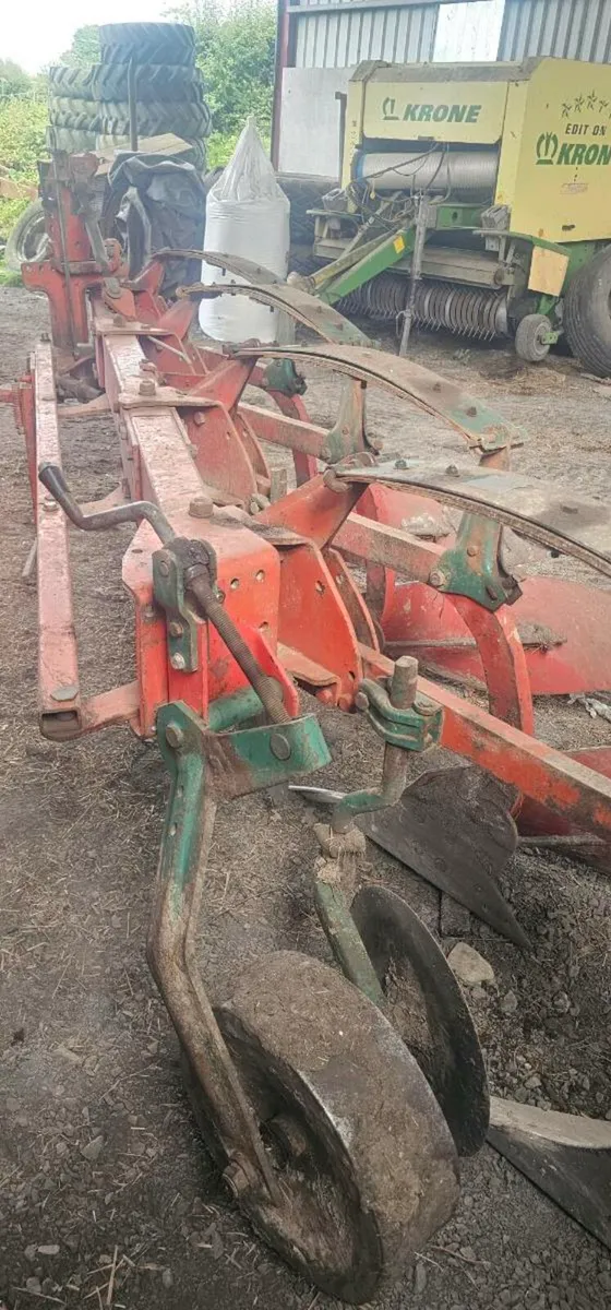 Kverneland ab85 plough - Image 4