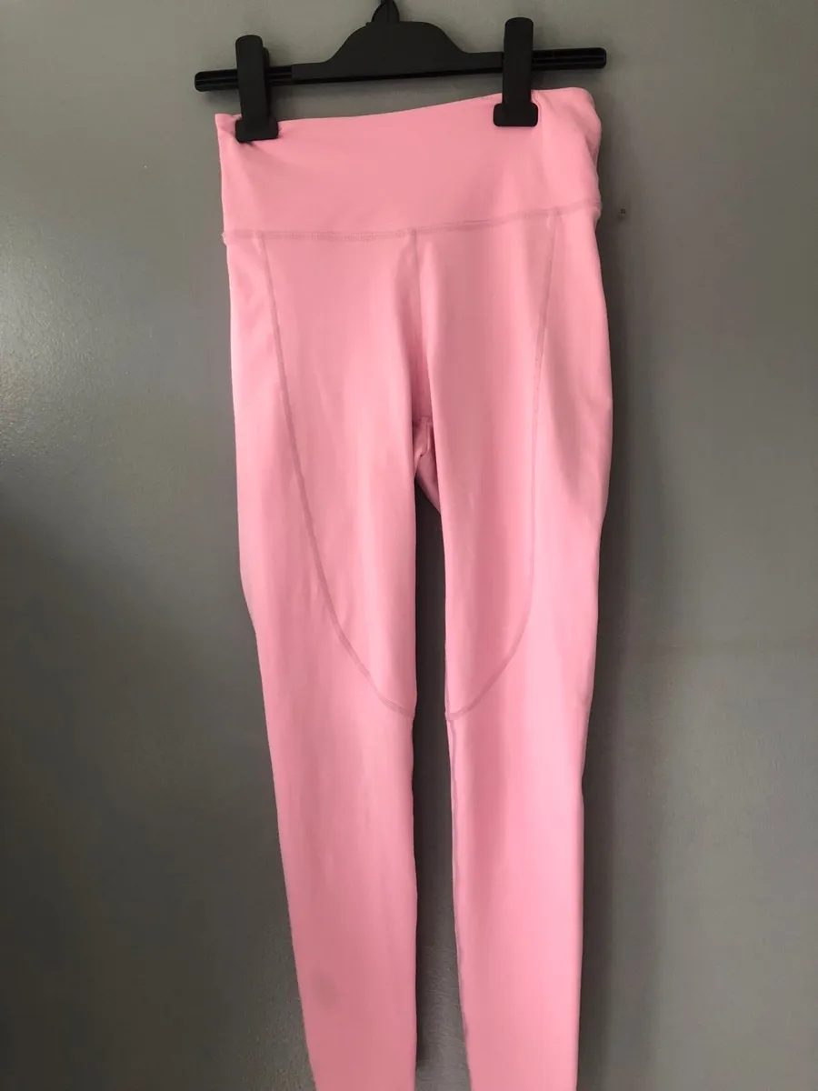 Ladies legging size S €3 - Image 3