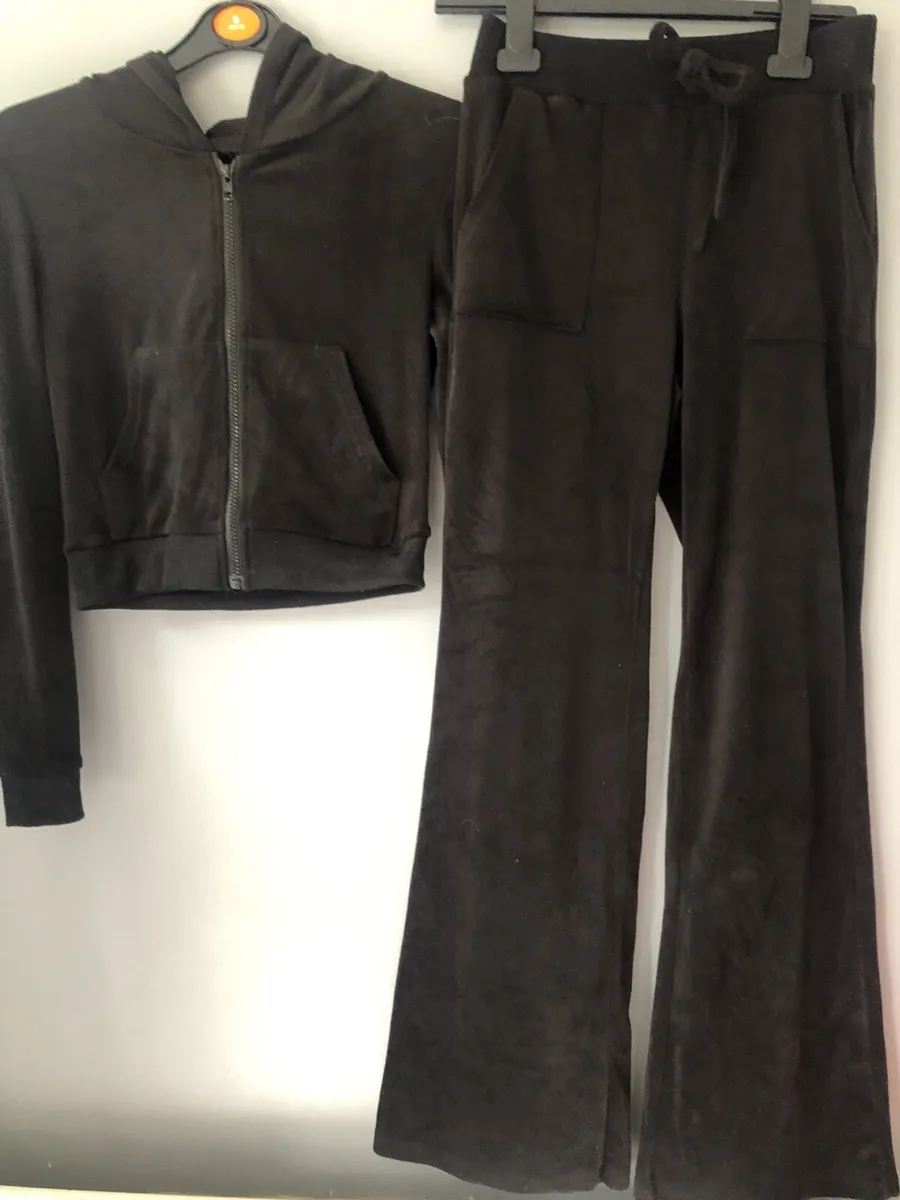 Ladies tracksuit size S €8 - Image 2