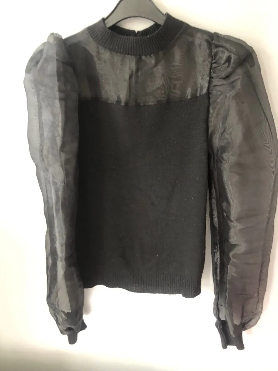 Ladies jumper size XS €5 - Image 2