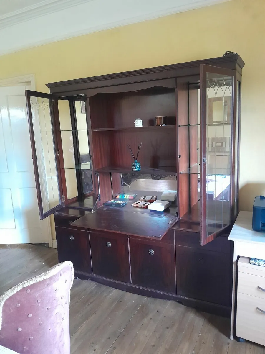 SITTING ROOM PRESS - Image 3