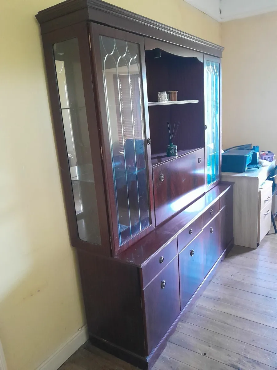 SITTING ROOM PRESS - Image 4
