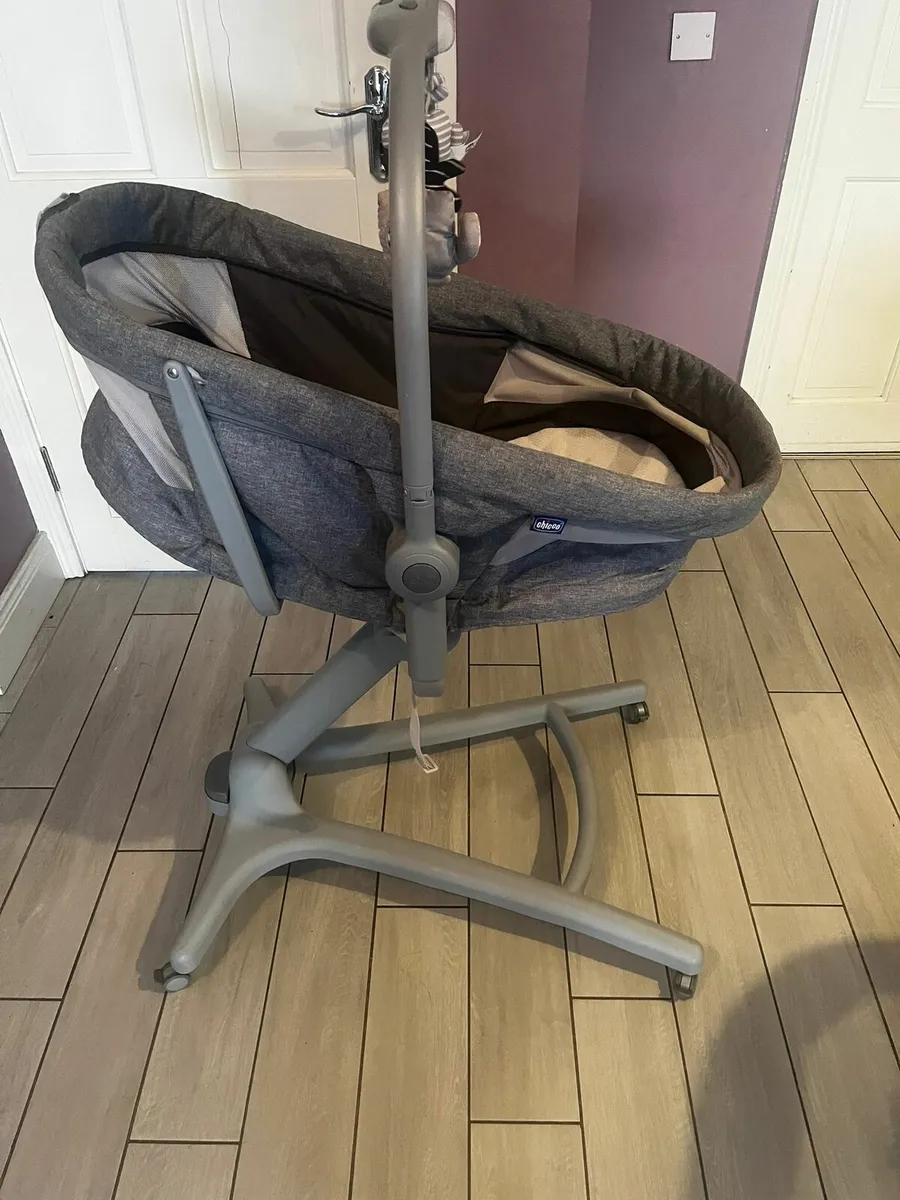 Chicco Hug 4 in 1 - Image 3
