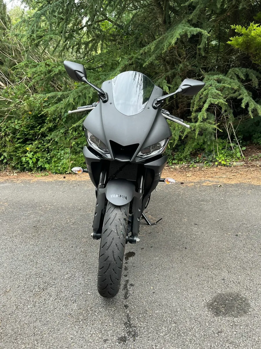 Yamaha R3 - Image 3