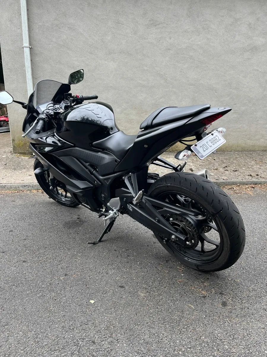 Yamaha R3 - Image 4