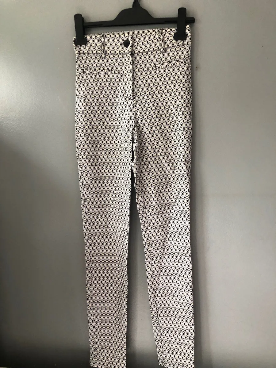 Ladies stunning trousers size 6 €5 - Image 2