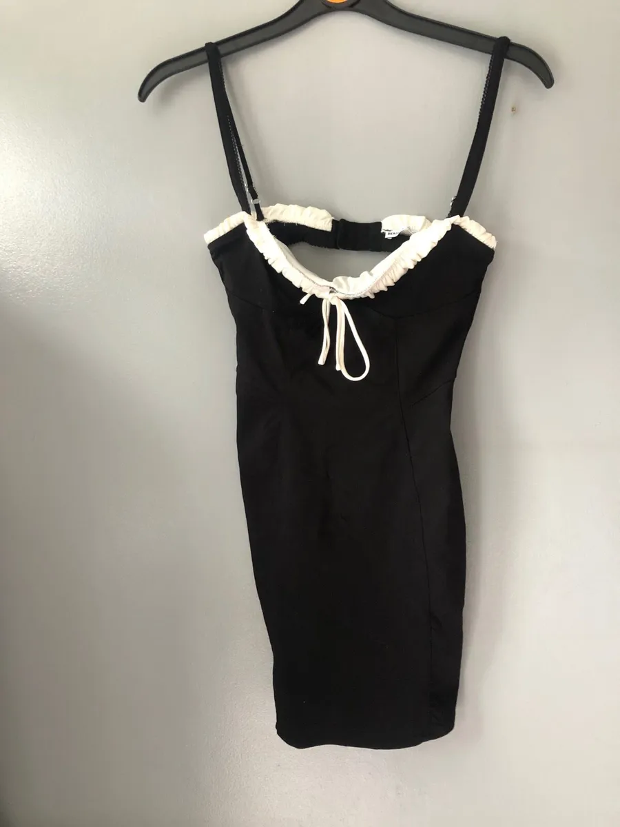 Ladies stunning dress size S €5 - Image 1