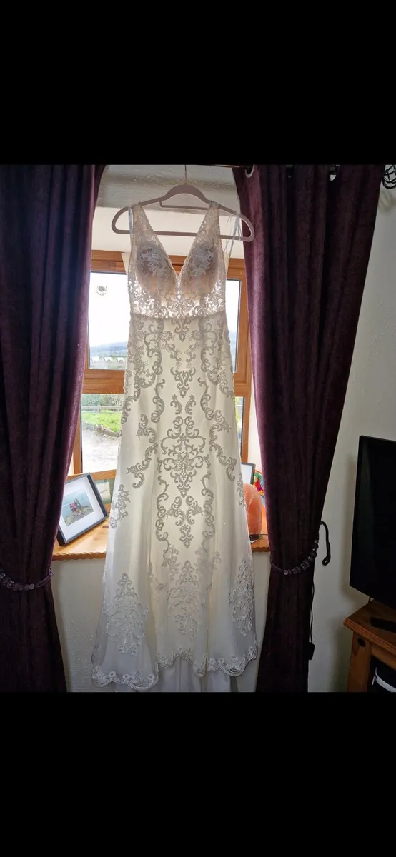 Stella York wedding dress - Image 3