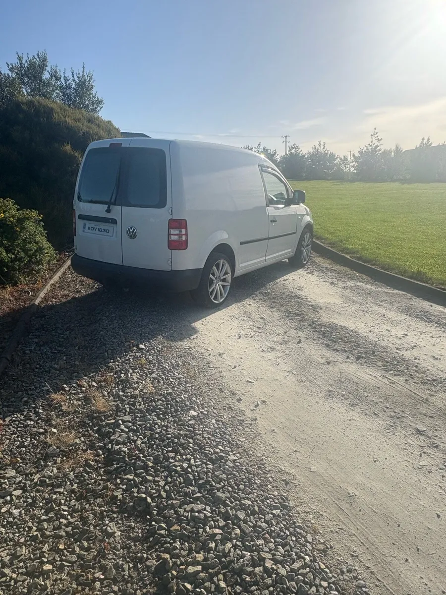 Volkswagen caddy - Image 2