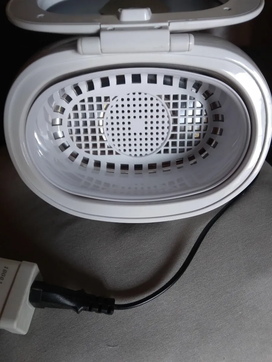 Ultrasonic cleaner - Image 2