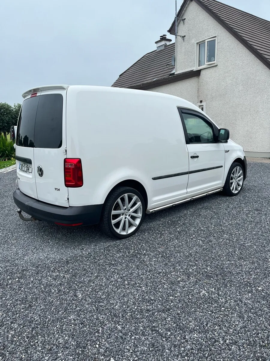Volkswagen caddy - Image 3