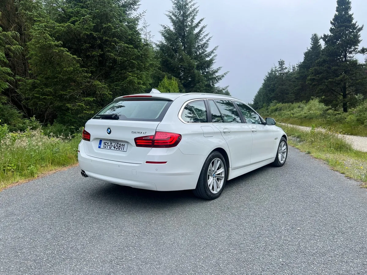 BMW 520D SE Touring - Image 2