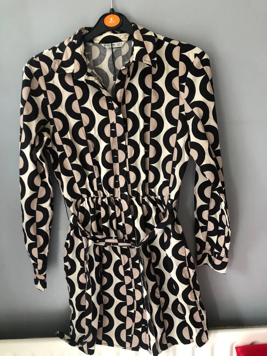 Ladies stunning dress size S €5 - Image 4