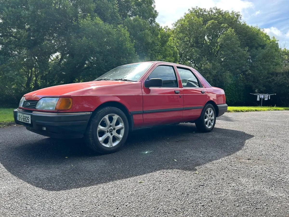 Ford Sierra 1990 - Image 1