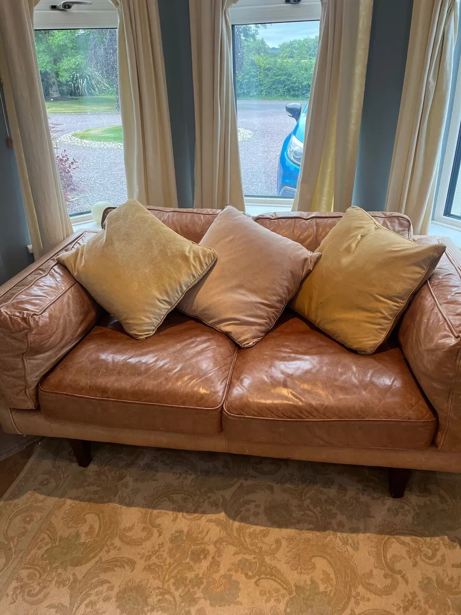 Couch - Image 1