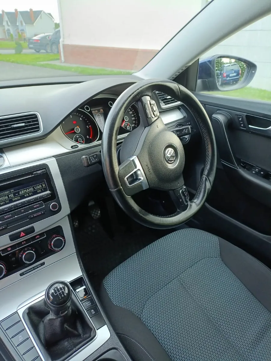 Volkswagen Passat 2013 1.6 TDI BLUEMOTION - Image 4