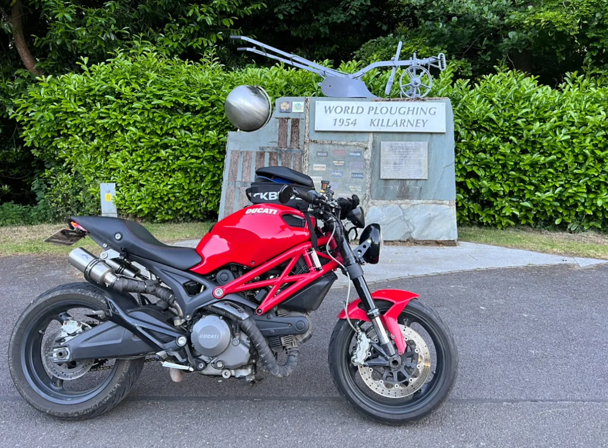 Ducati Monster 696 2008 - Image 1