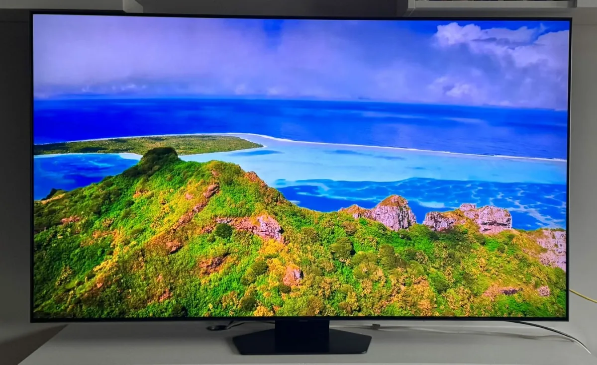 Samsung 65" 4k Smart TV - Image 3